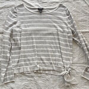 Jones New York Gray Striped Long Sleeve Top